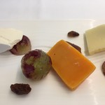 RISTORANTE MASSA - チーズ３種と巨峰
