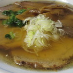 Chuukasoba Shichimen - 沢山のチャーシューで麺が見えないチャーシュー麵