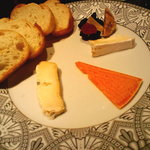 ニューヨークバー・シャンパンダイニング - おまかせチーズの盛り合わせ￥!?