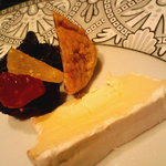 ニューヨークバー・シャンパンダイニング - ドライフルーツ添え。