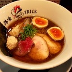 特製鶏と鰹の醤油　１０５０円