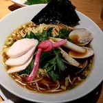 むぎとオリーブ - 特製　鶏・煮干・蛤のトリプルＳＯＢＡ　１１８０円