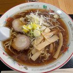 お食事の店 味虎 - 醤油ラーメン\600