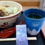 道の駅 富士吉田 軽食コーナー  - 冷たい和菓子が付いてました