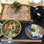 茶房レストラン春夏秋冬 - きのこ蕎麦