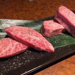 炭火焼肉HONMACHI - 