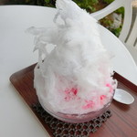 千登勢菓子店 - いちごのかき氷