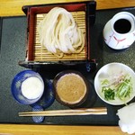 花いちもんめ - 胡麻とろ二色うどん