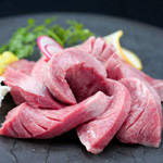 Yakiniku Nikunabeya Koube Biidoro - 