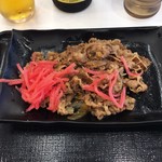 Yoshinoya - セットの牛皿並 紅生姜と七味搭載！