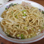 ラーメン二郎 - ねぎ結構入ってます