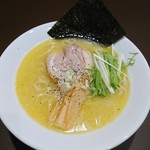 麺屋 鶏匠 - 濃厚鶏白湯（塩）740円