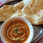 インディアンキッチン - 日替わり(アスパラとチキン)カレー・ナン。