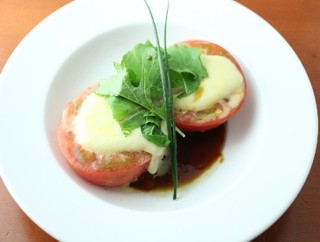 Okaki - 完熟トマトのチーズ焼き