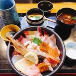 総本山 - 海鮮丼ランチ  1,000円＋税