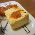 酒蔵 力 - 豆腐も辛味噌をつけて