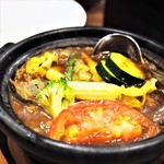 Hot Spoon - １日分の野菜カレーは野菜がなんと13種類も！