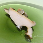 ウシマル - 勝浦の赤鮑に山菜（みず）