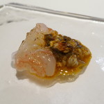 ウシマル - 伊勢海老とその頭の味噌