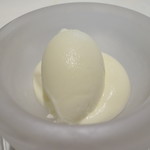 ウシマル - 自家製アイスクリームとヨーグルト