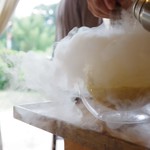 HAGI - 有精卵液体窒素アイス、黒トリュフ