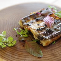 HAGI - 遠野鰻、いわきワインとスパイスの照り焼き