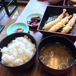 特製天ぷら 七福 - 定食のごはんと味噌汁