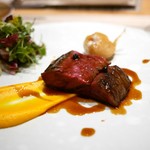 SUGALABO - 黒毛和牛(仙台)ハラミのロースト、人参のピューレ(海老原農園)、関金わさび(鳥取)、青森のにくにく