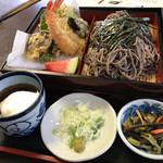 まいづる食堂 - 天ぷらそば 1250円