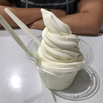 コストコ - 2017/08 北海道産ソフトクリーム 200円…約６年半ぶり。