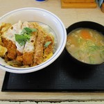 Katsuya - ロースカツ丼＋豚汁