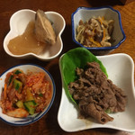 紀八 - サシ飲みの夜。本日のお通し、4品分