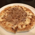 マンジャーレ - 桜エビのピザ