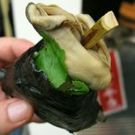 牡蠣屋 - かきむすび･Oyster Rice Ball､1ヶ300円