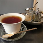 テンポ・エスカルゴ - セットのセイロンティー