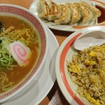 幸楽苑 - 料理写真:醤油らーめん司ミックスセット 860円