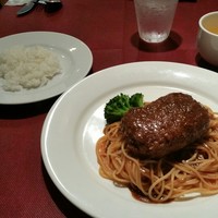 ニコラス 新橋店 - 自家製メンチカツランチ。