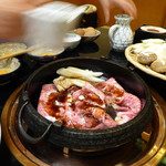 肉の杉本 味散歩 - お醤油を入れたところ