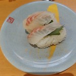 活魚寿司 - 黒ミル具（１００円）