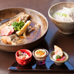 Sensui - 【朝食の一例 五穀米のおかゆ、地魚の煮つけなどをご用意】