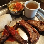 Bistro ひつじや - ランチ：シシカバブとスペアリブセット
