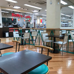 ホリーズカフェ - 店内