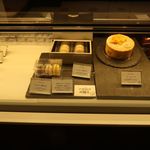 ユーゴ・アンド・ヴィクトール - 