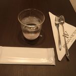 ユーゴ・アンド・ヴィクトール - 