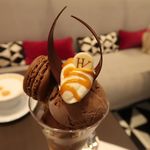 ユーゴ・アンド・ヴィクトール - チョコレートパフェ