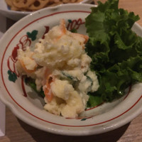 割烹本山サカナ - ゴツゴツとじゃがいもが残るポテトサラダ