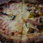 クッチーナ デル カンポ - コースのピザ