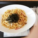 きのことベーコンの和風パスタ　594円