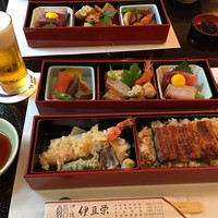 鰻割烹 伊豆栄 梅川亭 - 