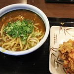 Marugame Seimen - カレーうどん(得)610円&お好みかき揚げ 180円♪